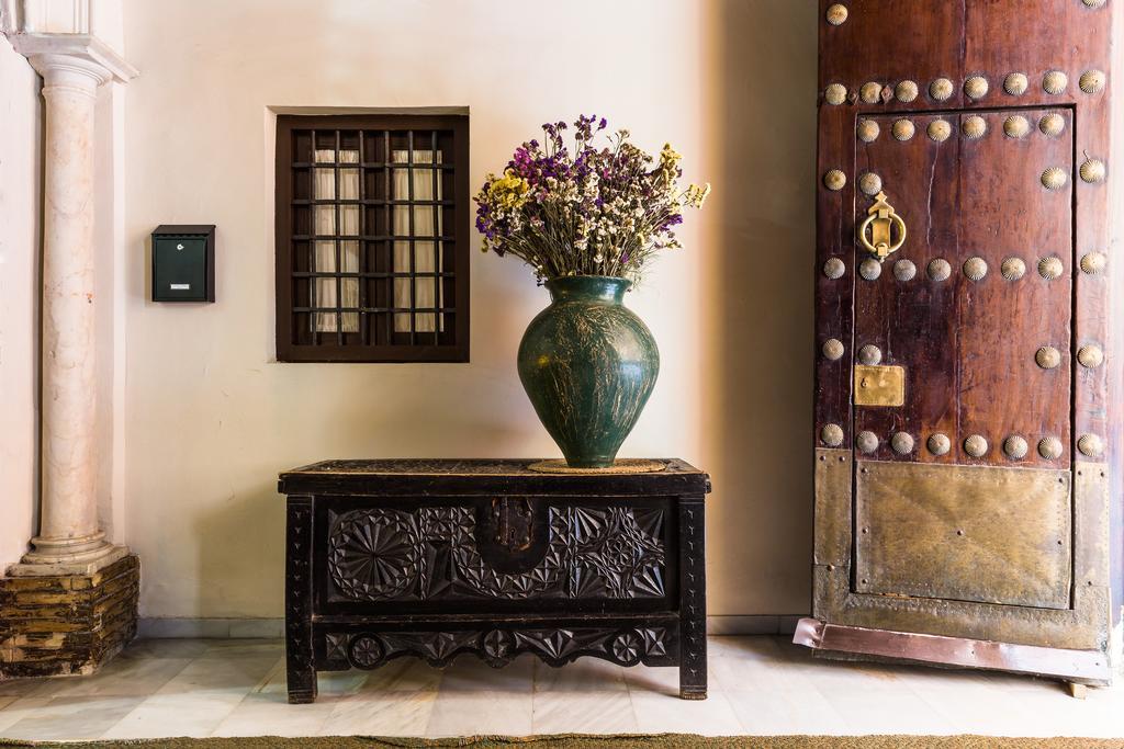 Casa Senorial En Centro,calle Marmoles * Seville